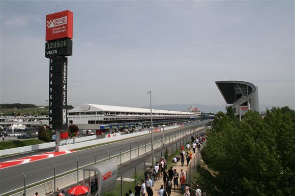 Actualidad F1, Hamilton y pruebas en Montmeló