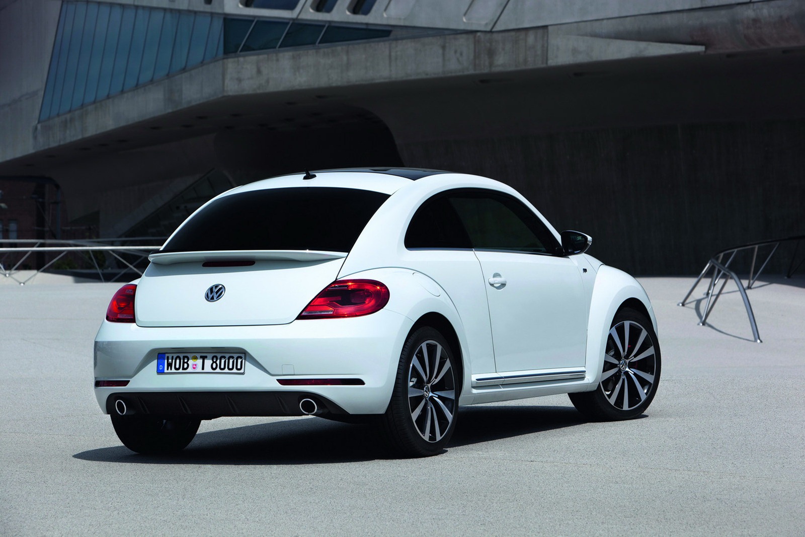 Volkswagen presenta el kit R-Line para el Beetle