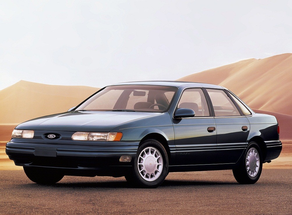 Conozcamos un poco más de cerca al Ford Taurus de 1992