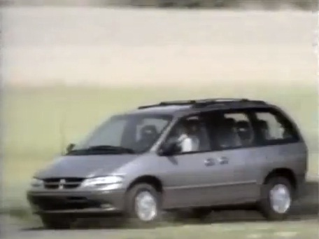 Conociendo un poco más de cerca al Chrysler Voyager de 1996